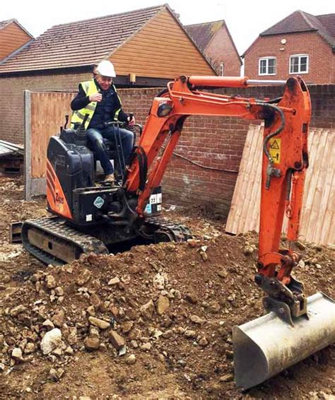 Digger Hire in Hertfordshire From £250 a Day 